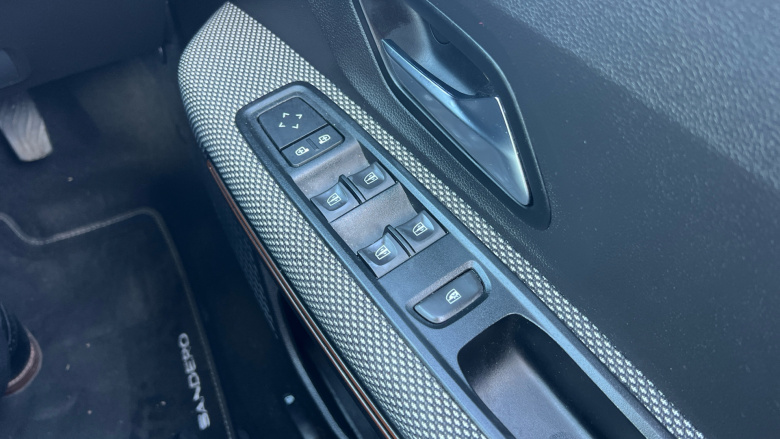 Dacia Sandero Stepway 1.0 TCe Comfort 5dr Petrol Hatchback